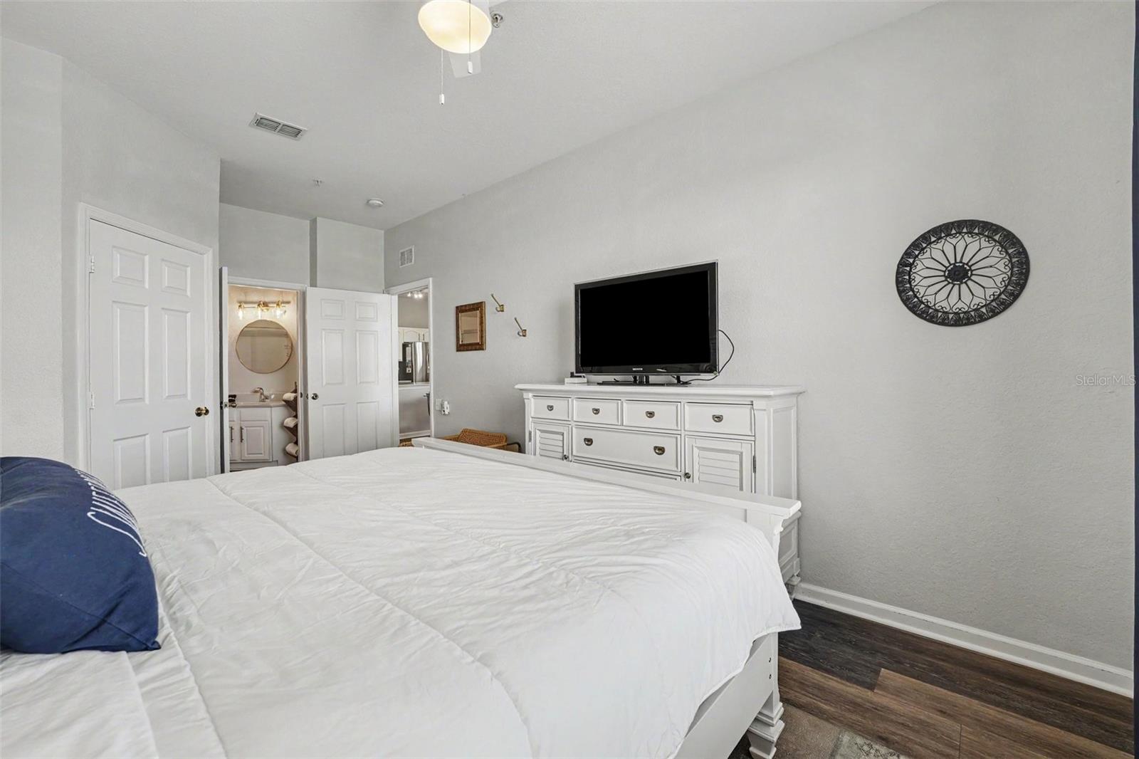 VENTURA WINDSOR HLS P7 - Residential