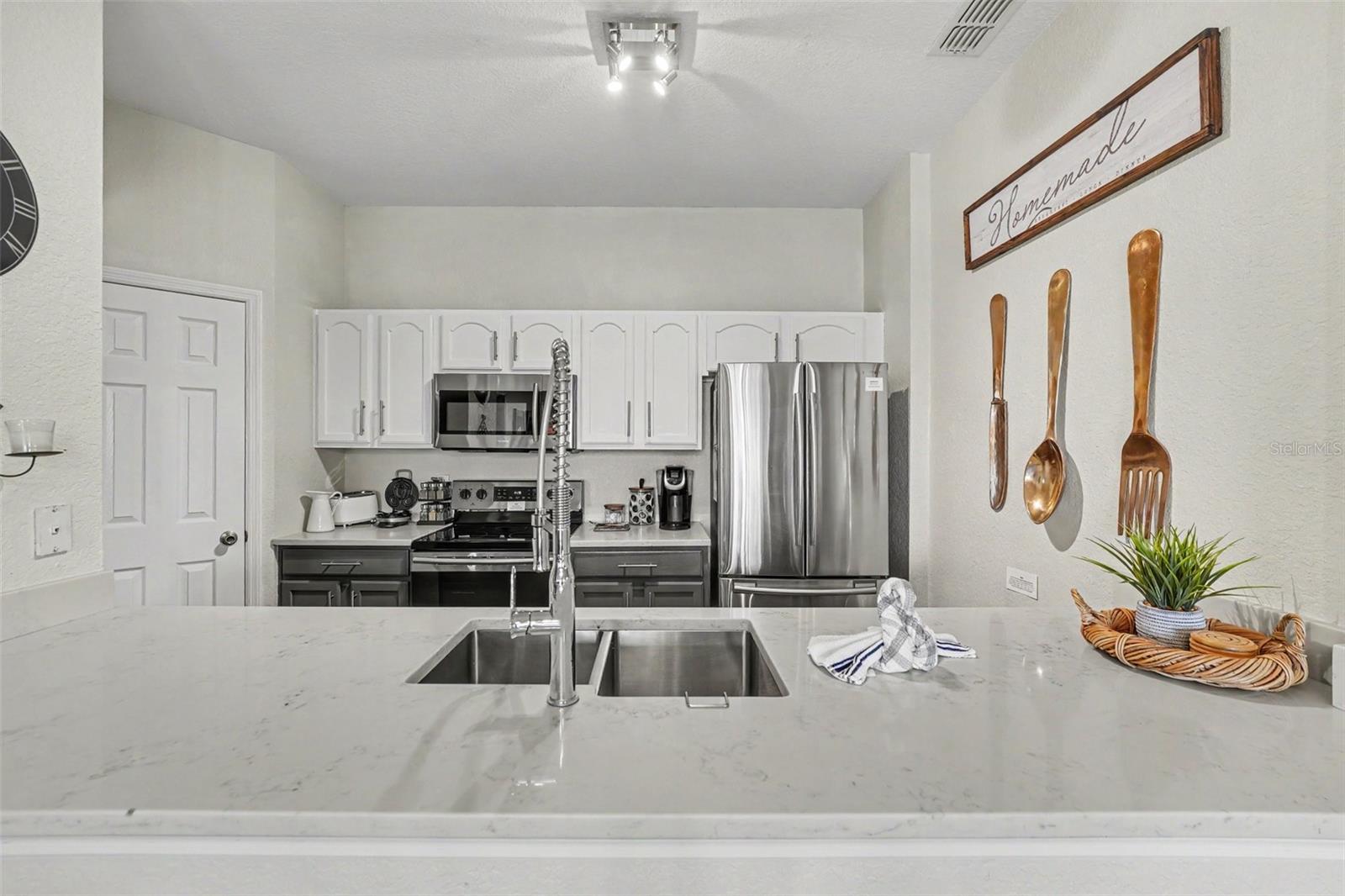 VENTURA WINDSOR HLS P7 - Residential