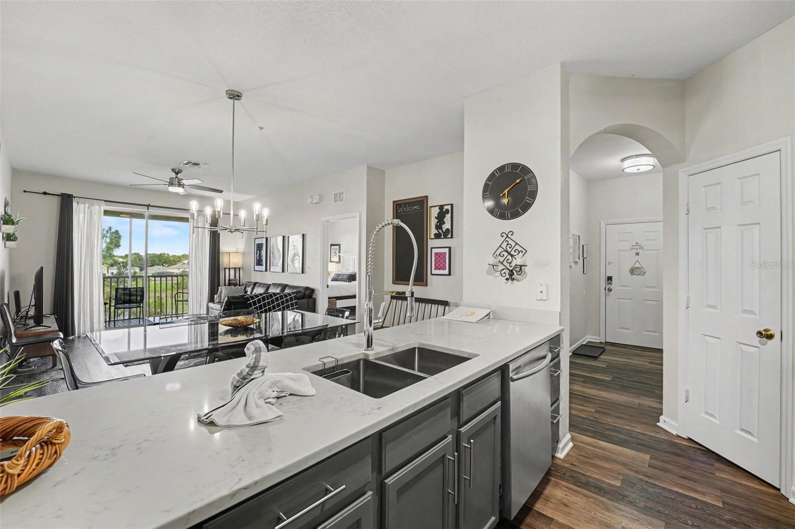 VENTURA WINDSOR HLS P7 - Residential