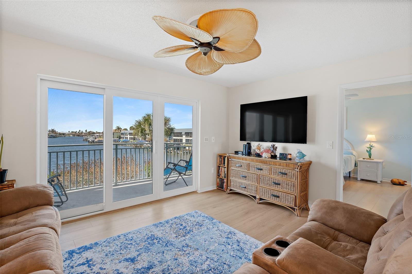 THE COMMODORE CONDO PH II - Residential