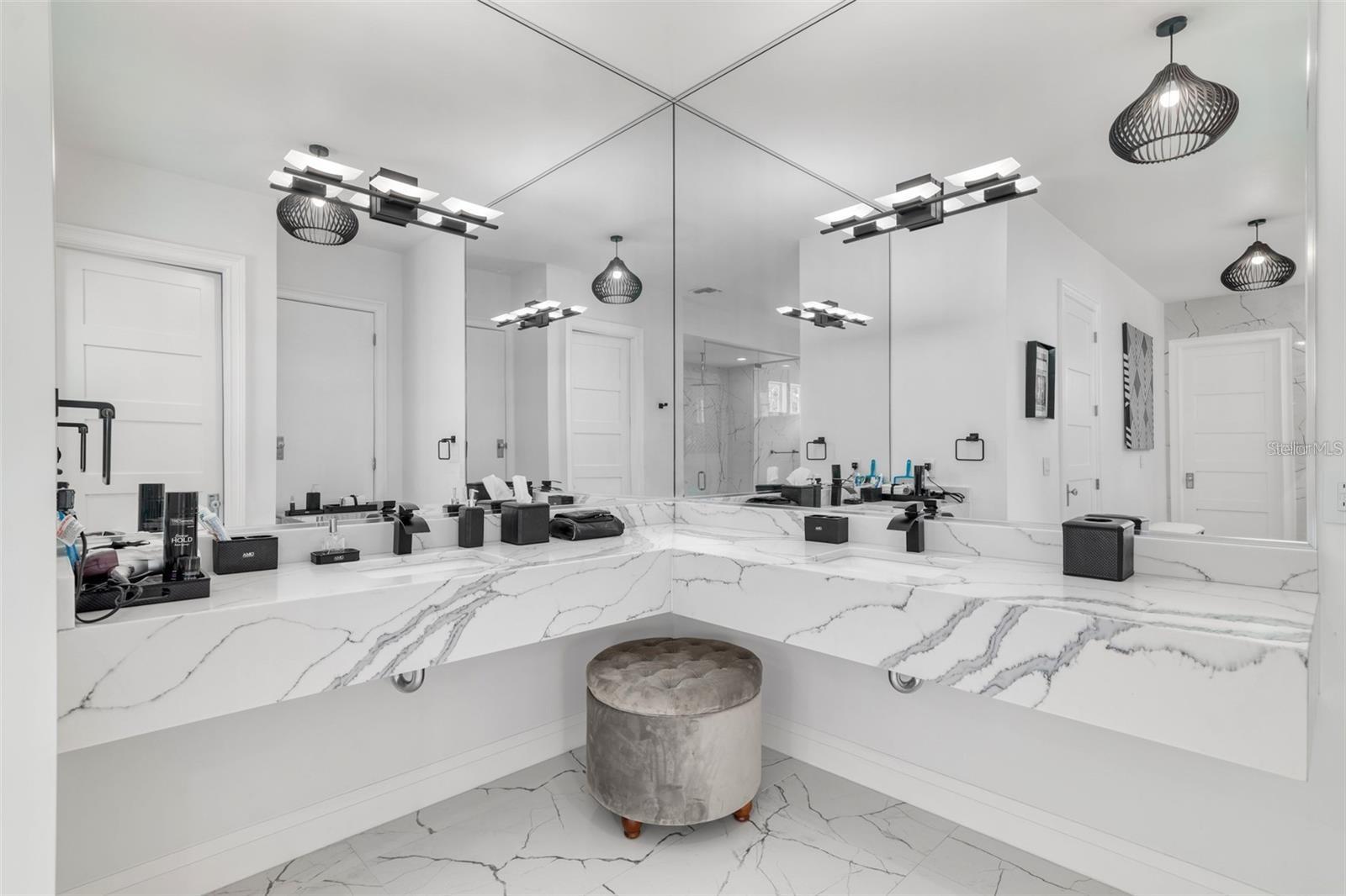 CELEBRATION - Residential