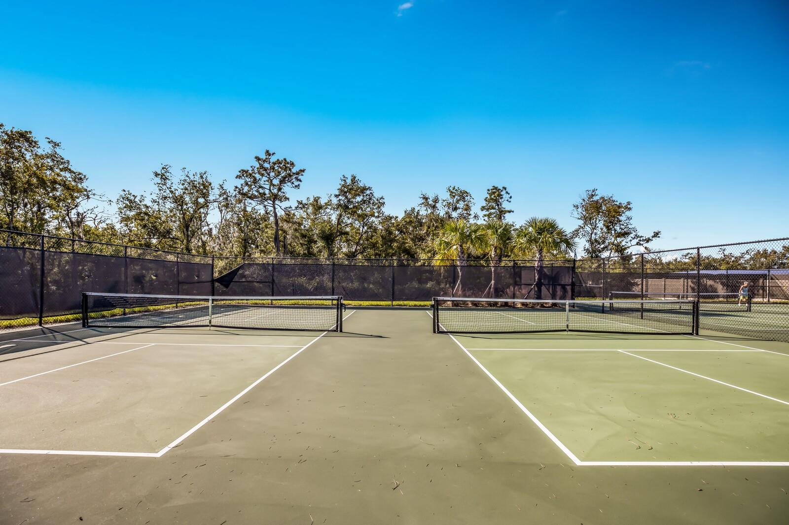 LAKEWOOD NATIONAL GOLF AND COUNTRY CLUB - Residential