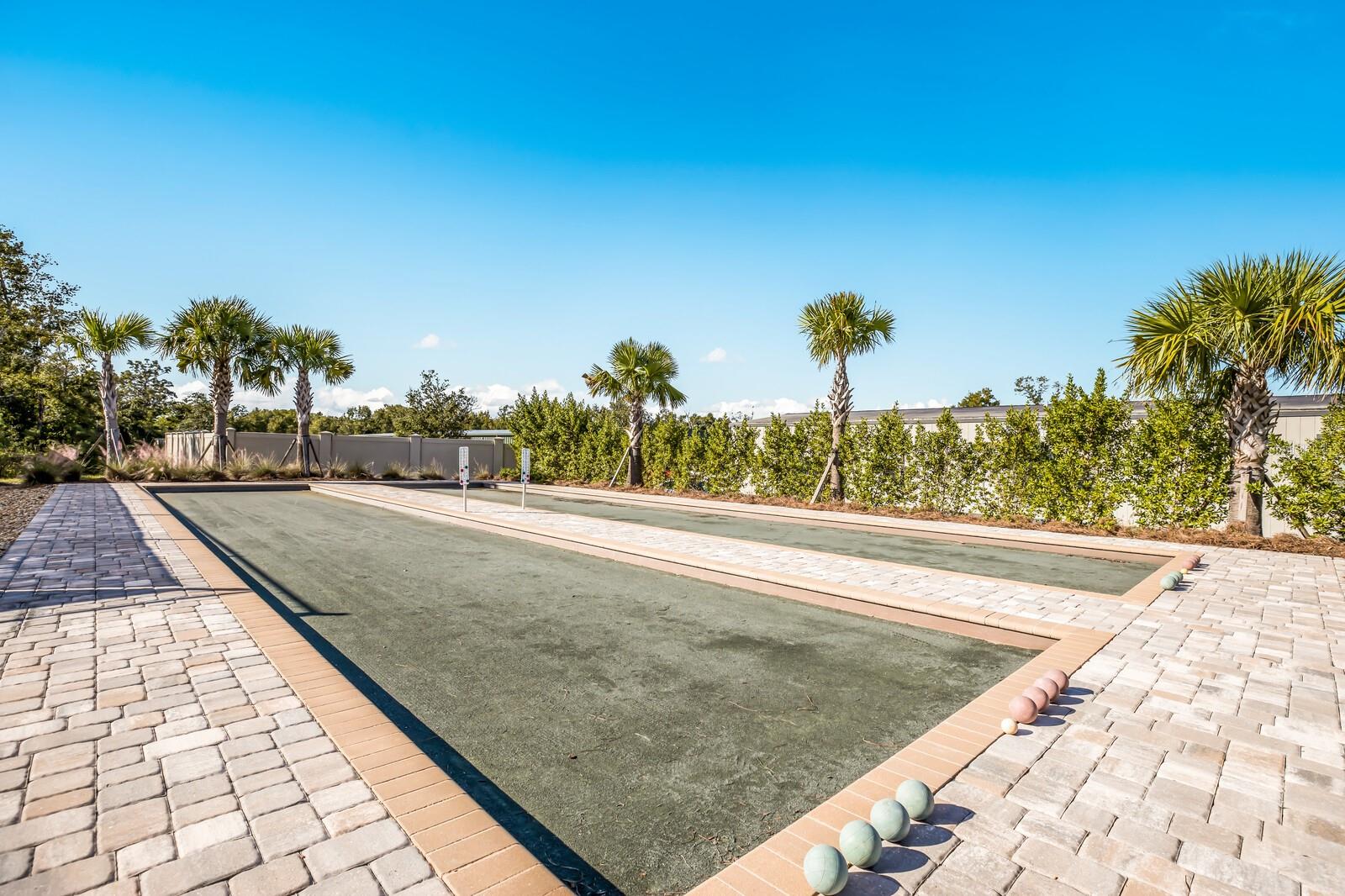 LAKEWOOD NATIONAL GOLF AND COUNTRY CLUB - Residential
