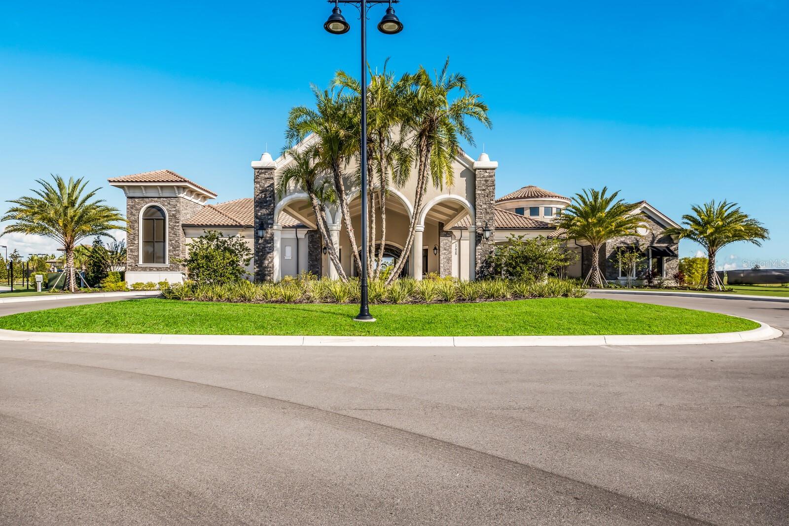 LAKEWOOD NATIONAL GOLF AND COUNTRY CLUB - Residential