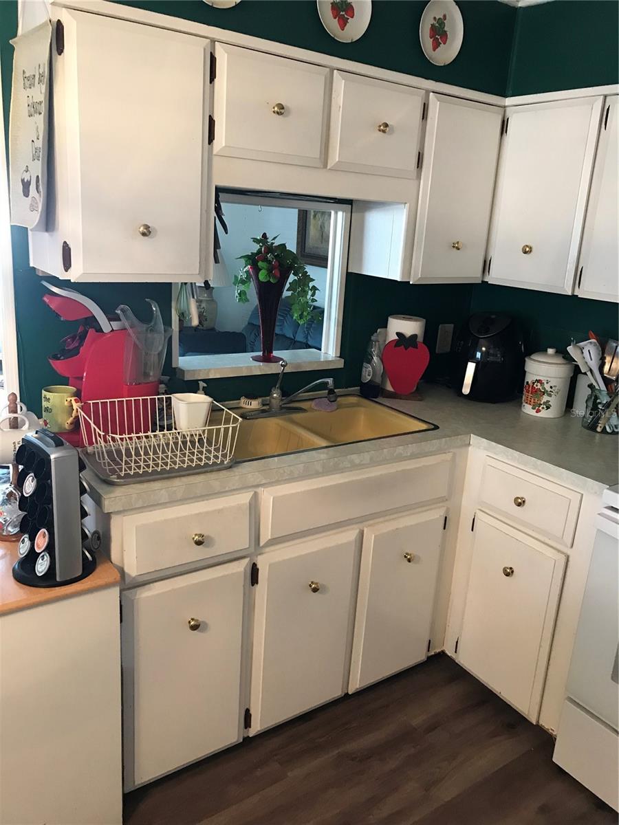 LAKESIDE RANCH FOR MOBILE HOMES - Residential
