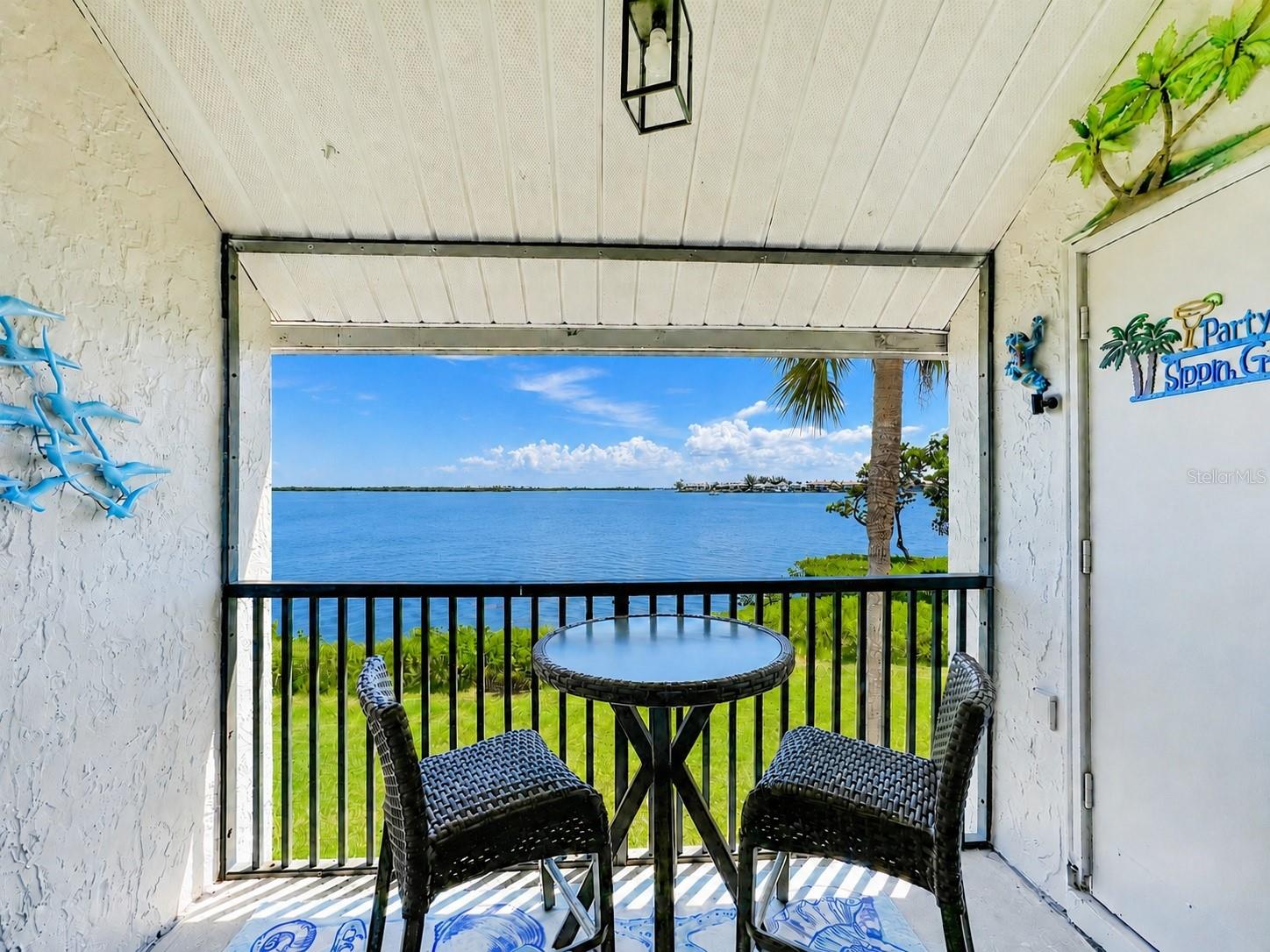 RUNAWAY BAY - Residential