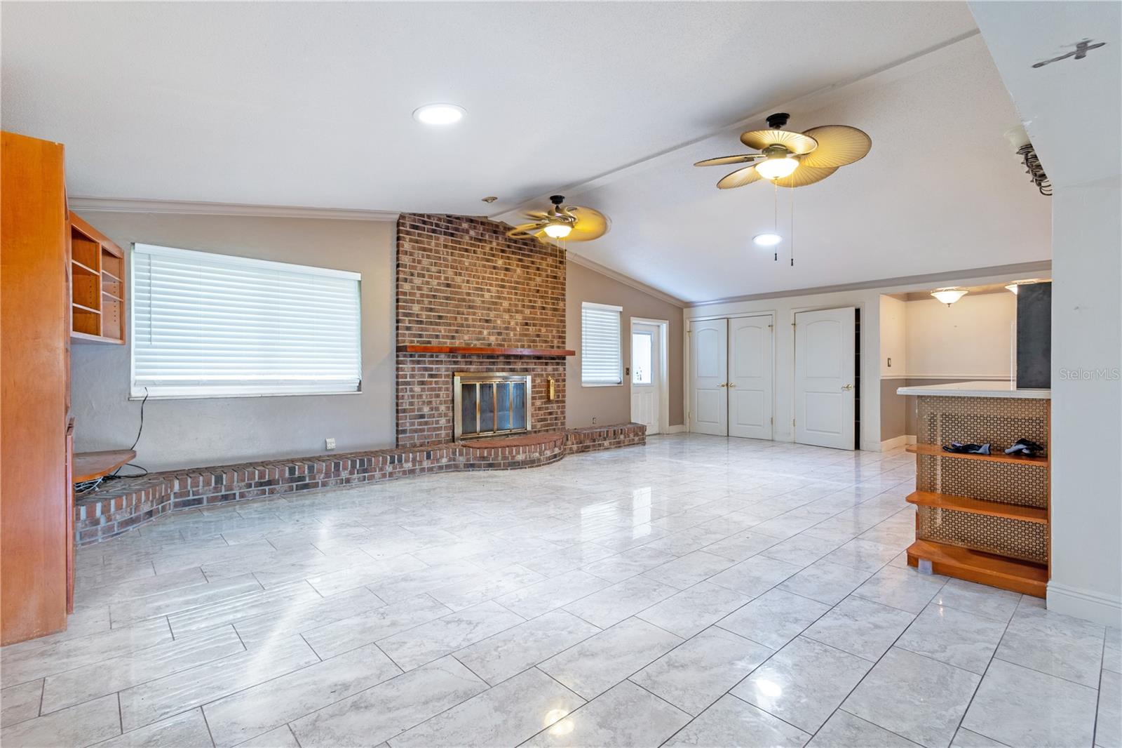 WOODRIDGE - Residential