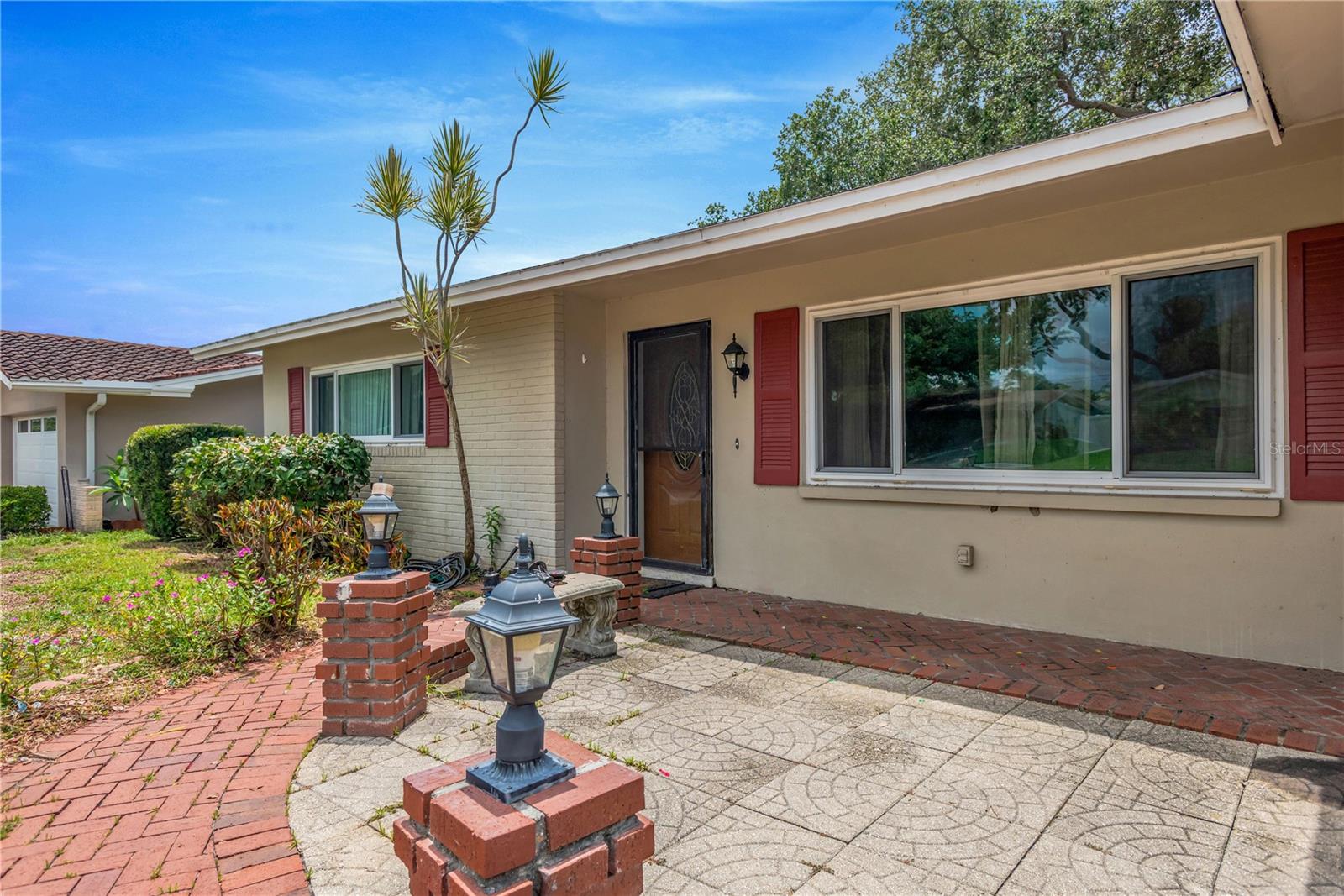 WOODRIDGE - Residential
