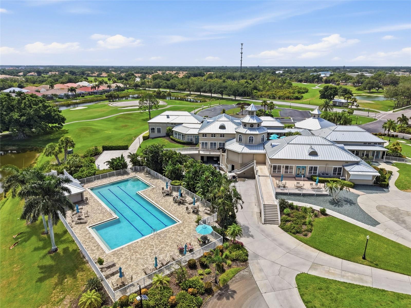 PELICAN POINTE GOLF & COUNTRY CLUB - Residential
