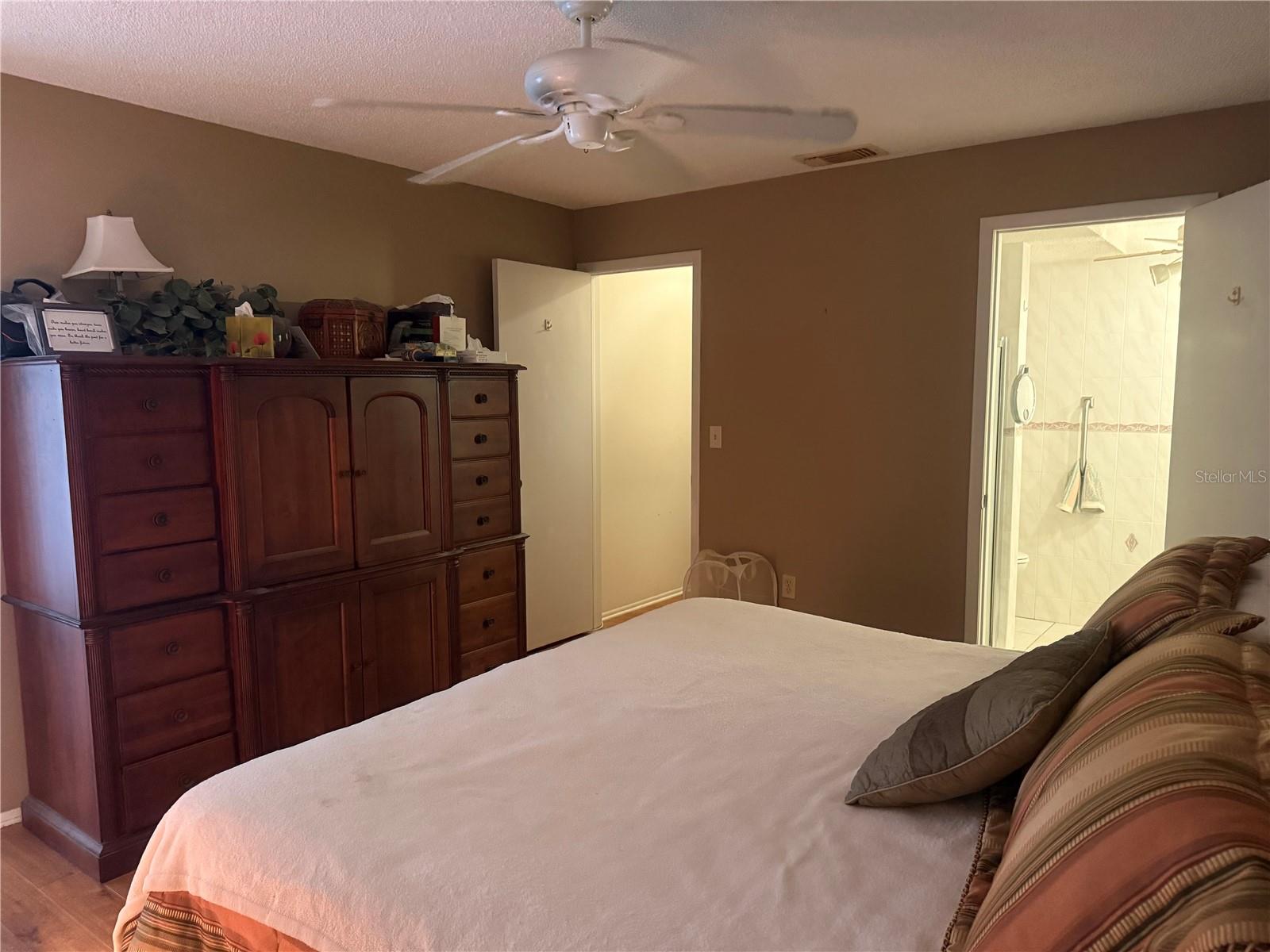 BEACON SQUARE - Residential