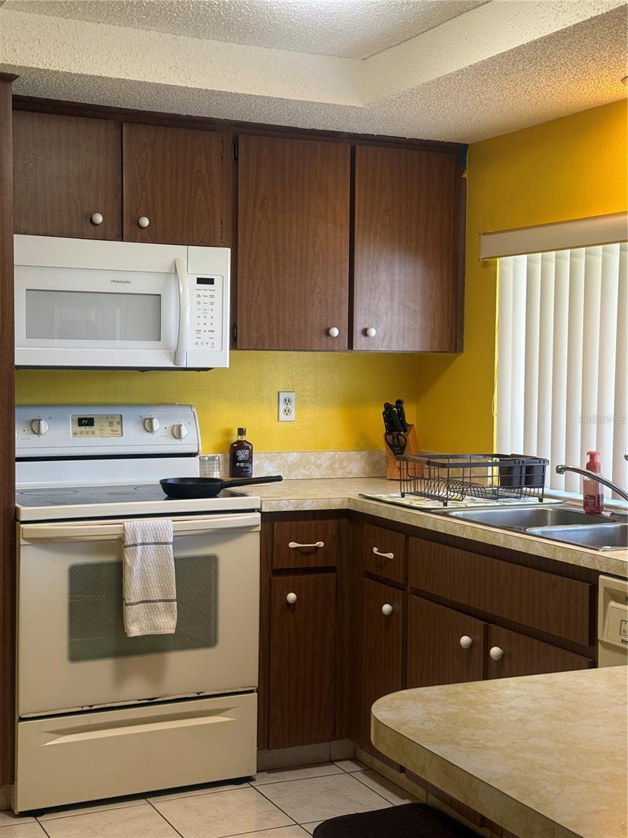 BEACON SQUARE - Residential