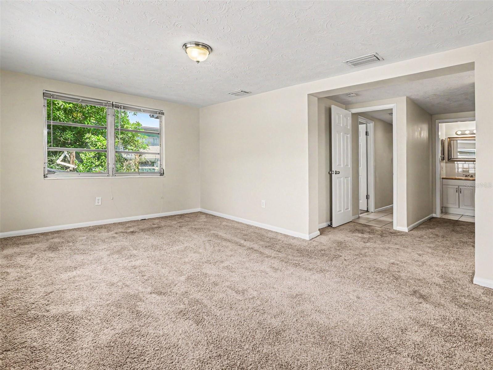 ALOHA GARDENS - Residential