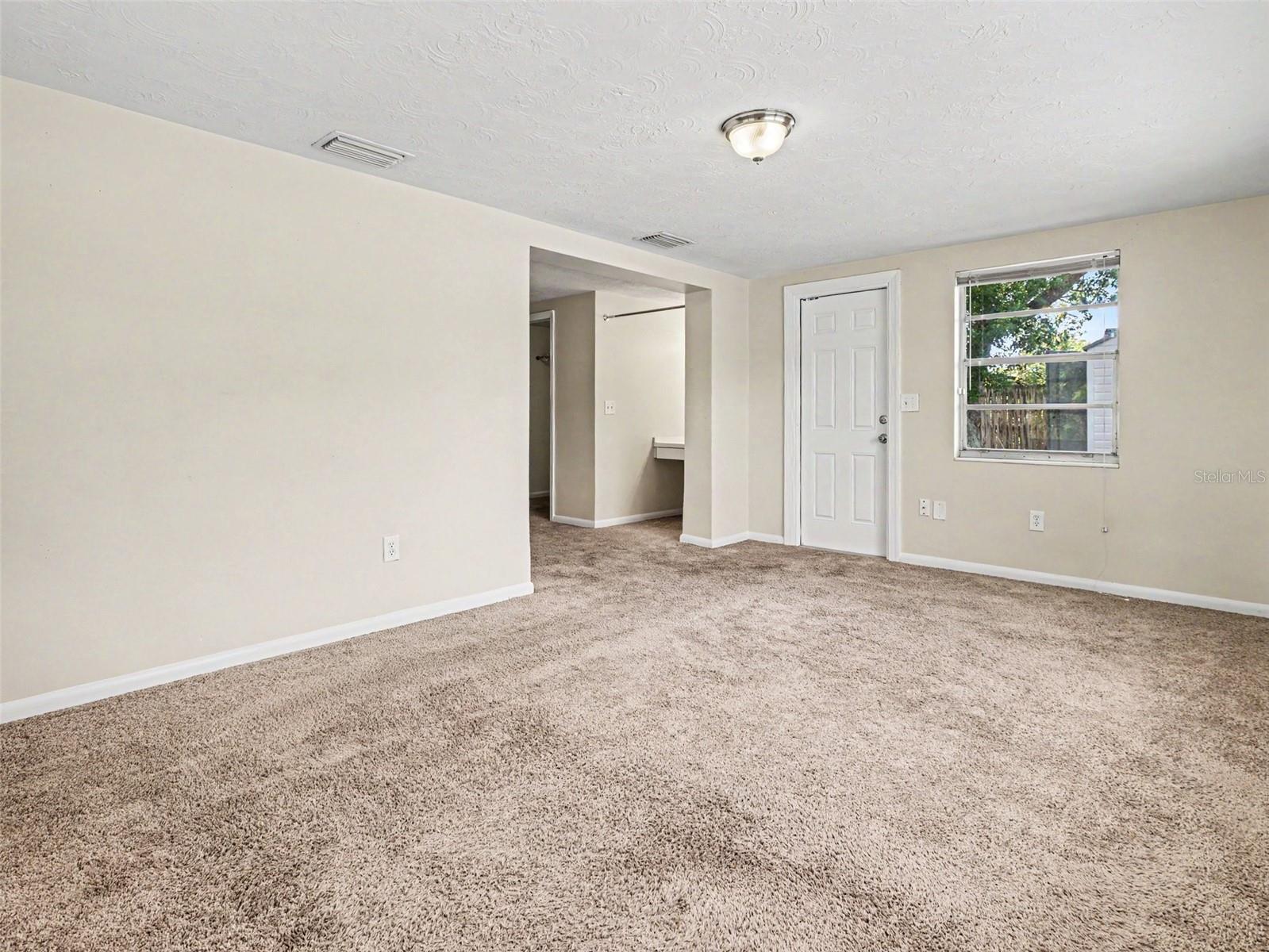 ALOHA GARDENS - Residential