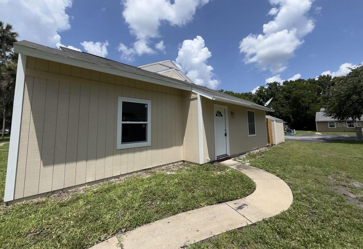 This 2 bedroom, 1 bath villa is in Tomoka Meadows just off Nova Rd. in Ormond Beach. The unit has a private fenced patio area and a small shed for extra storage. The community offers a club house and community pool and the HOA $203.32 fee covers the amenities, common grounds, water and sewer. Get your appointment scheduled soon. This property is eligible under the Freddie Mac First Look Initiative through 8/08/2025. Owner Occupants, non-profit and Neighborhood Stabilization offers will be considered FIRST LOOK. Buyer to pay doc stamps. There are no warranties expressed or implied. All measurements are approximate. Sq. footage received from the tax rolls. All information recorded in the MLS is intended to be accurate but can not be guaranteed. Buyer should check zoning for rental restriction.