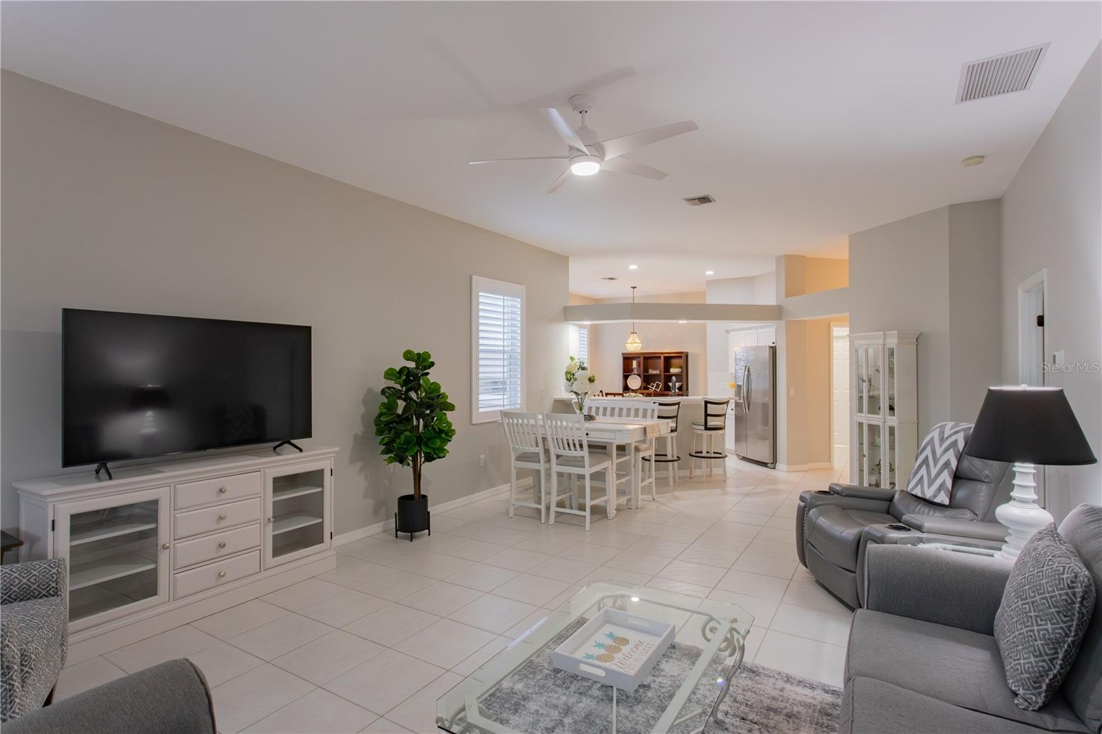 THE LAKES OF JACARANDA - Residential