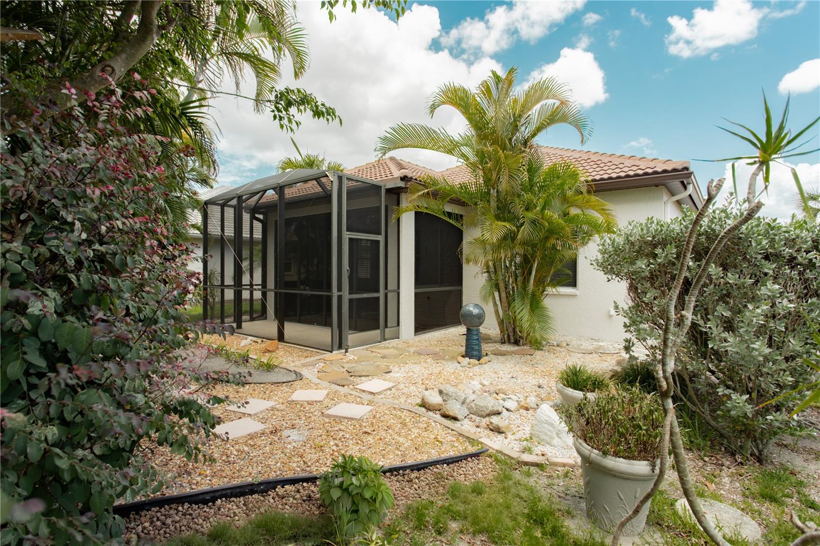 THE LAKES OF JACARANDA - Residential