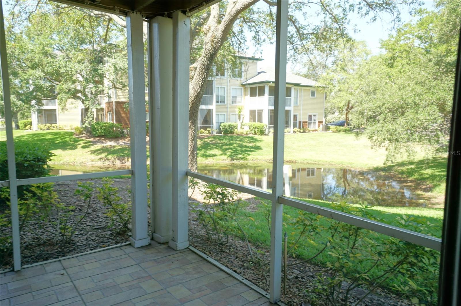THE LANDINGS OF TAMPA A CONDOM - Residential Lease