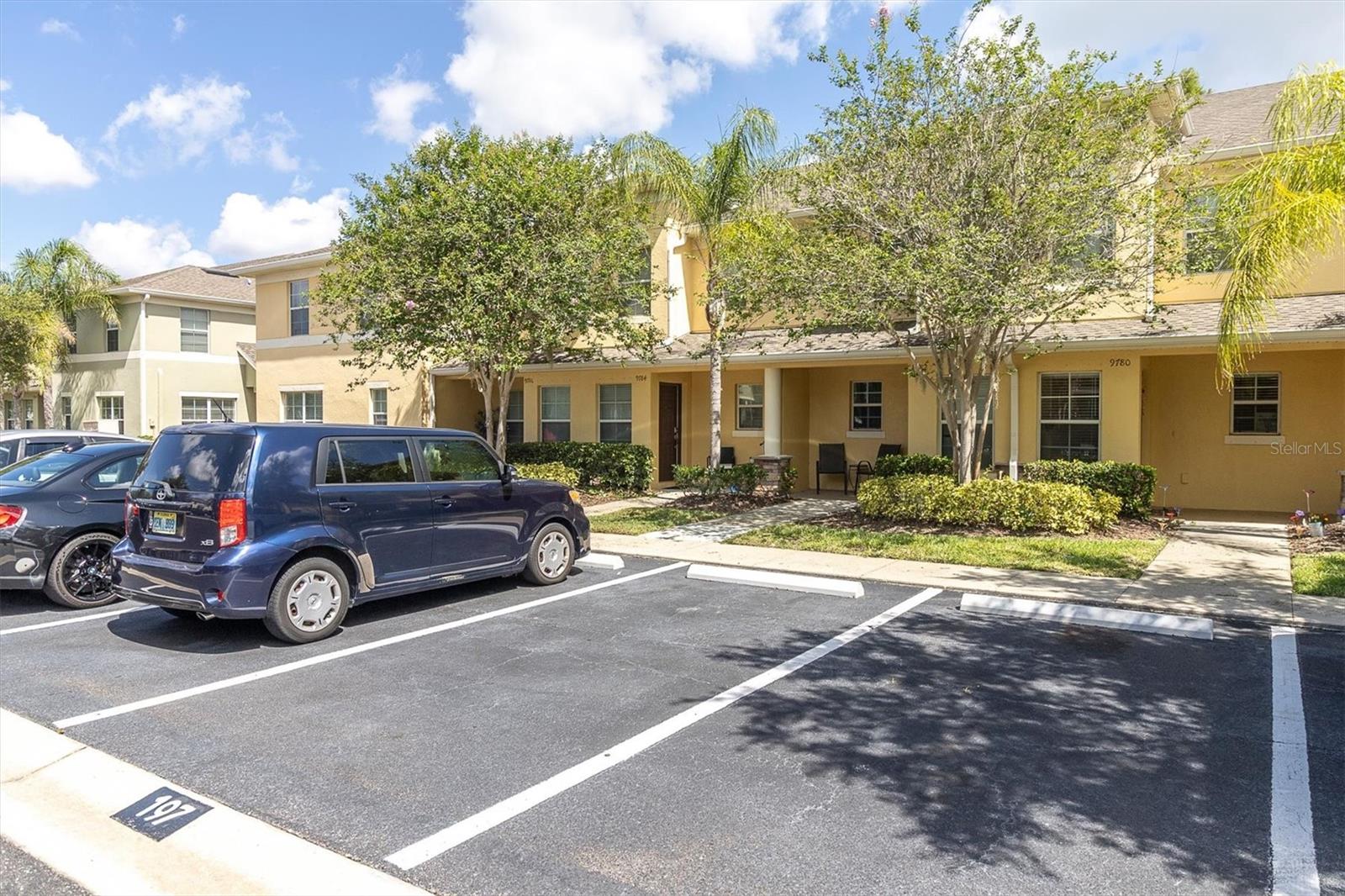 THOUSAND OAKS EAST PH V - Residential
