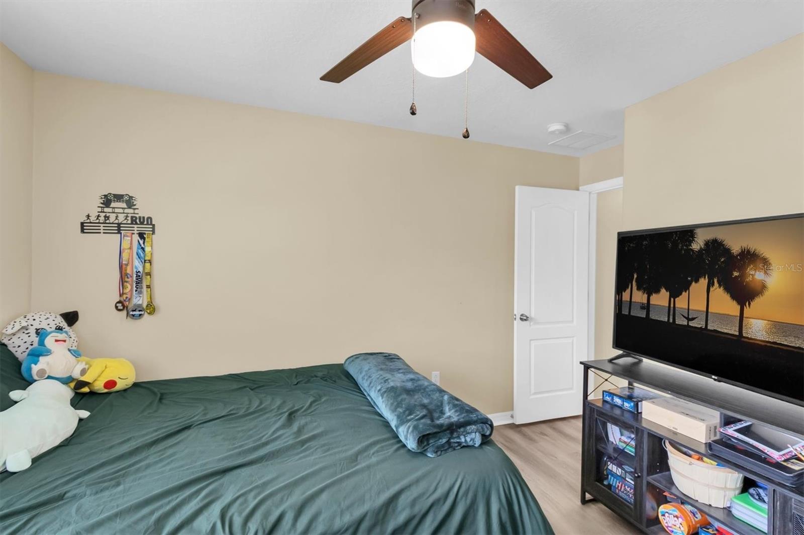 THOUSAND OAKS EAST PH V - Residential