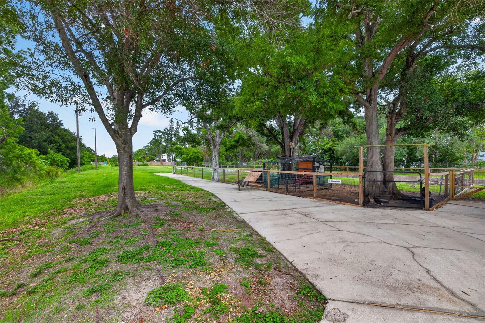 BON PARK SUB - Residential