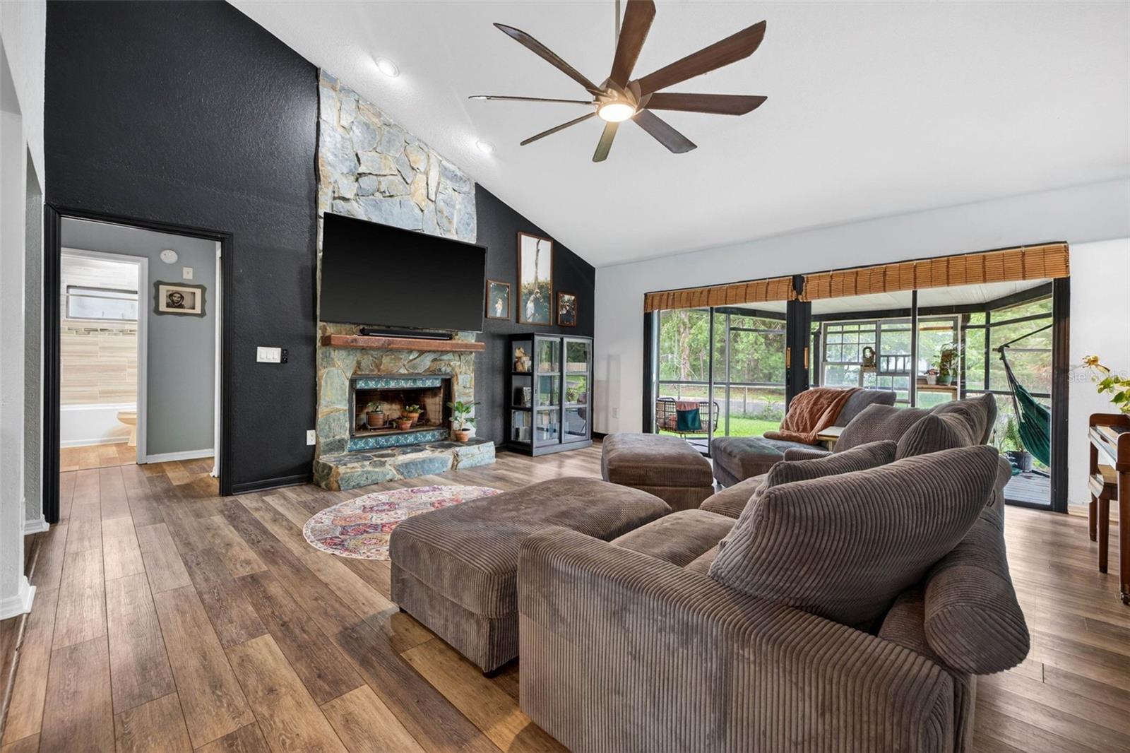 BON PARK SUB - Residential