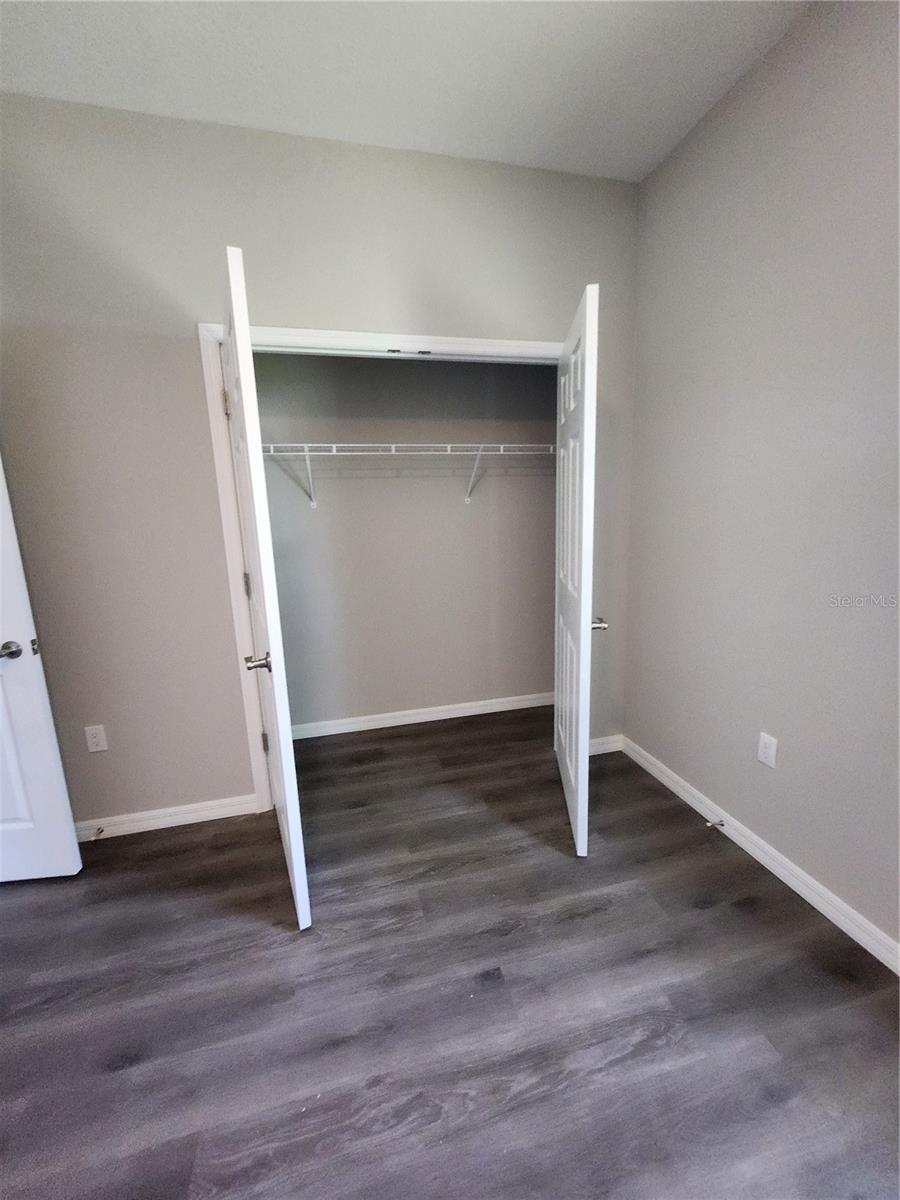 KNOLL PINE - Residential