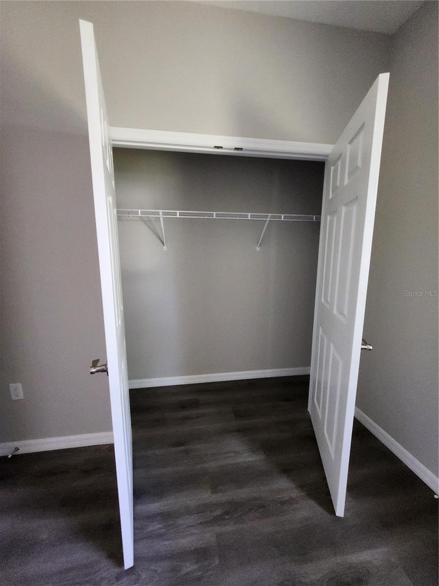 KNOLL PINE - Residential