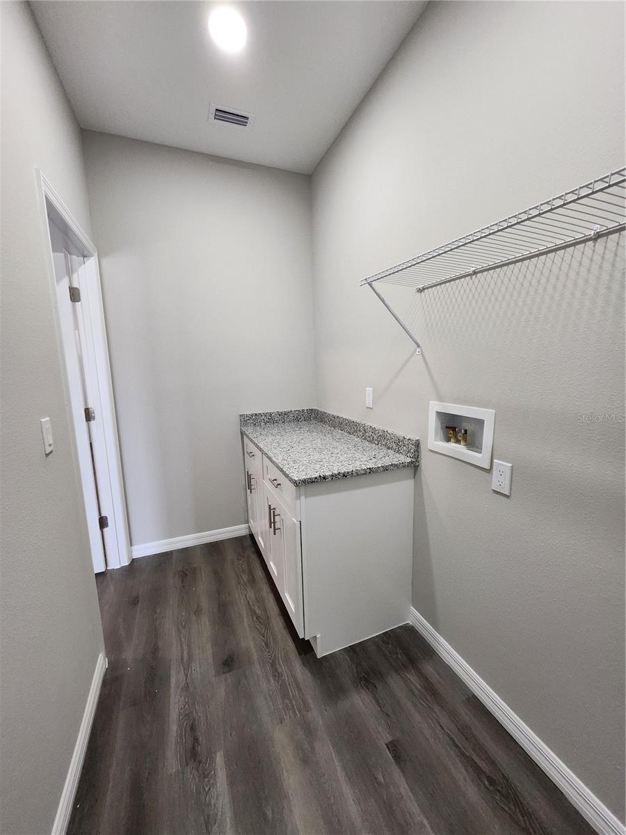 KNOLL PINE - Residential