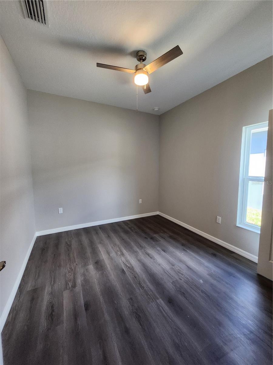 KNOLL PINE - Residential