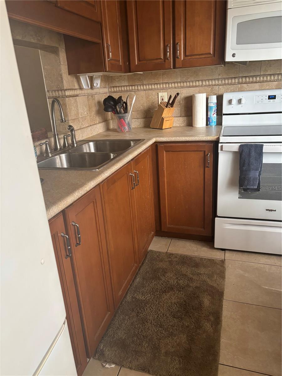 IMPERIAL COURT APT - Residential