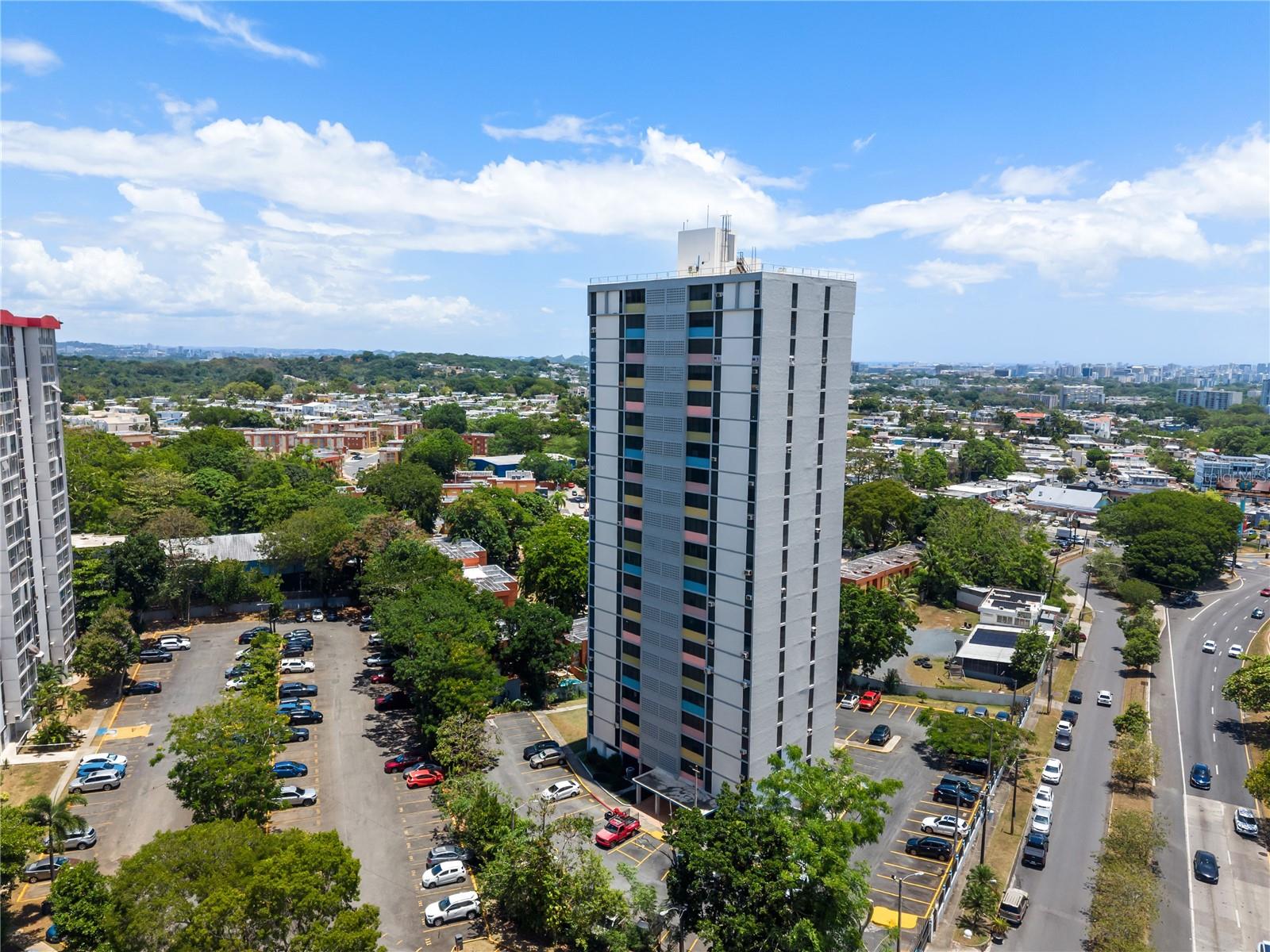 Excellent opportunity to acquire an apartment in one of the most central areas of San Juan.

Located on the 3rd floor, this property is in excellent condition, ready to move in or invest in.

Features:
• 900 square feet
• 3 bedrooms
• 1 bathroom
• Living room, dining room, and kitchen
• 1 assigned parking space
• Excellent condition

Condominium Amenities:
• Two elevators
• Generator for common areas
• Access control

Prime Location:
• Less than 5 minutes from Luis Muñoz Marín International Airport
• Close to Mall of San Juan, Plaza Las Américas, and San Patricio Plaza
• Minutes from Isla Verde, Condado, and major access roads