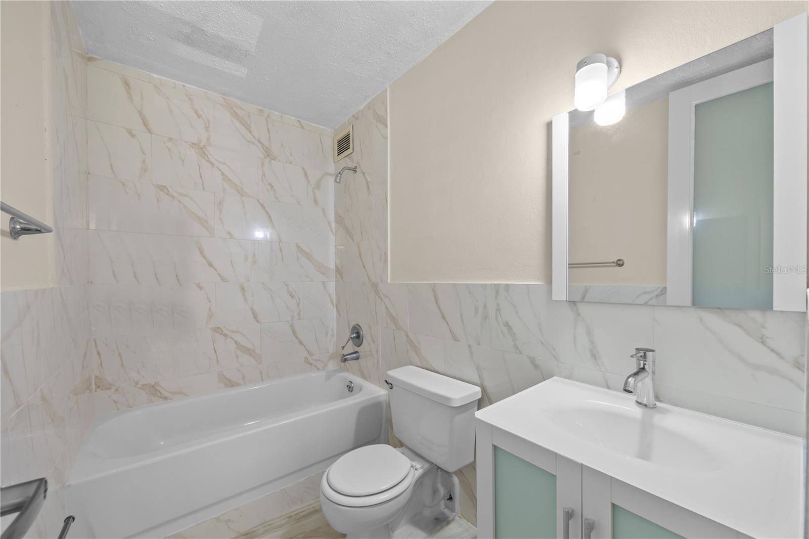 COND. GUARIONEX - Residential