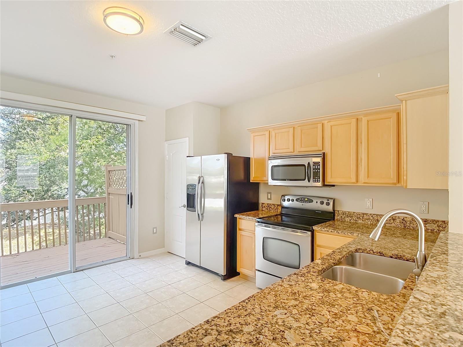 BAYSHORE WEST TWNHMS PH - Residential