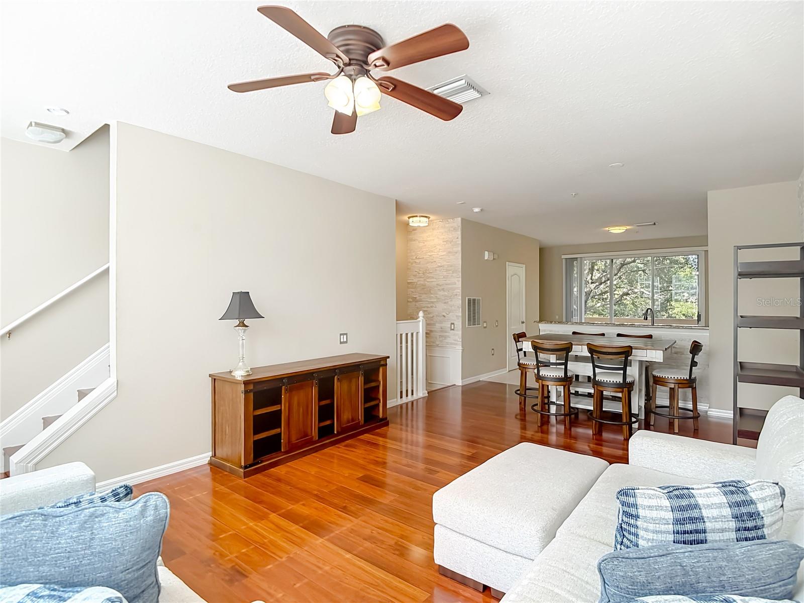 BAYSHORE WEST TWNHMS PH - Residential