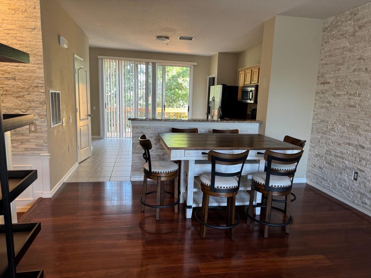 BAYSHORE WEST TWNHMS PH - Residential