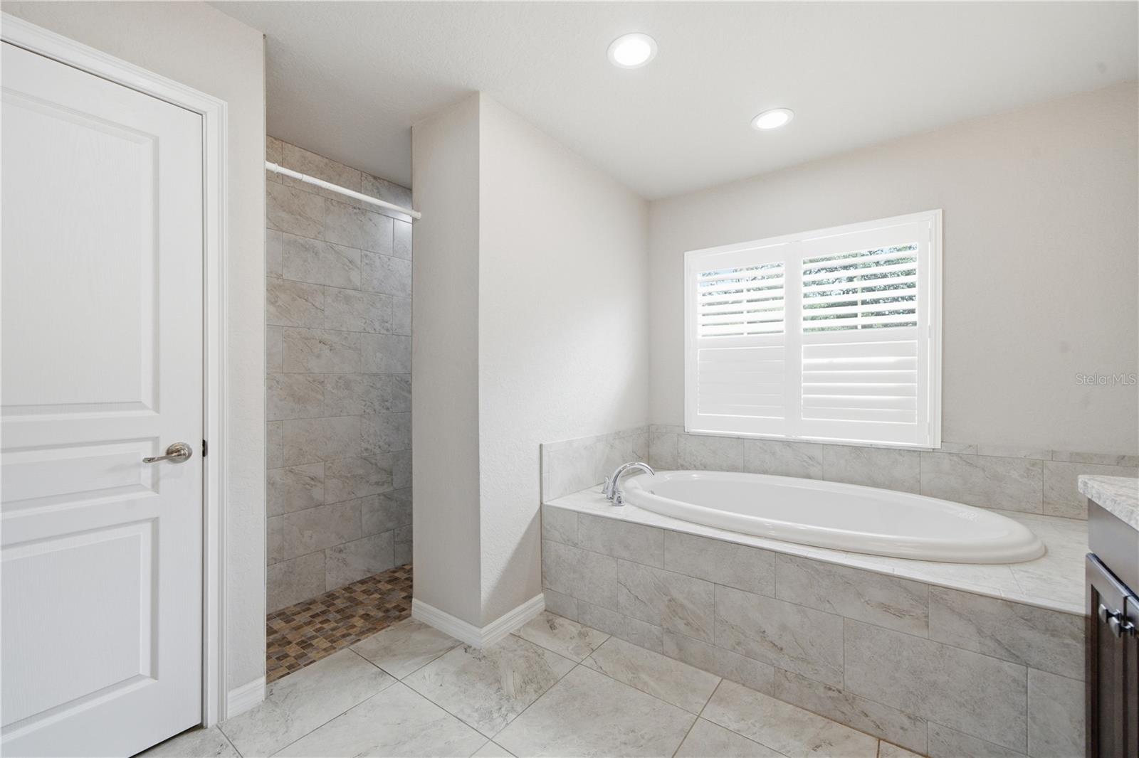 EARL R NELSON INC #12 & 13 - Residential