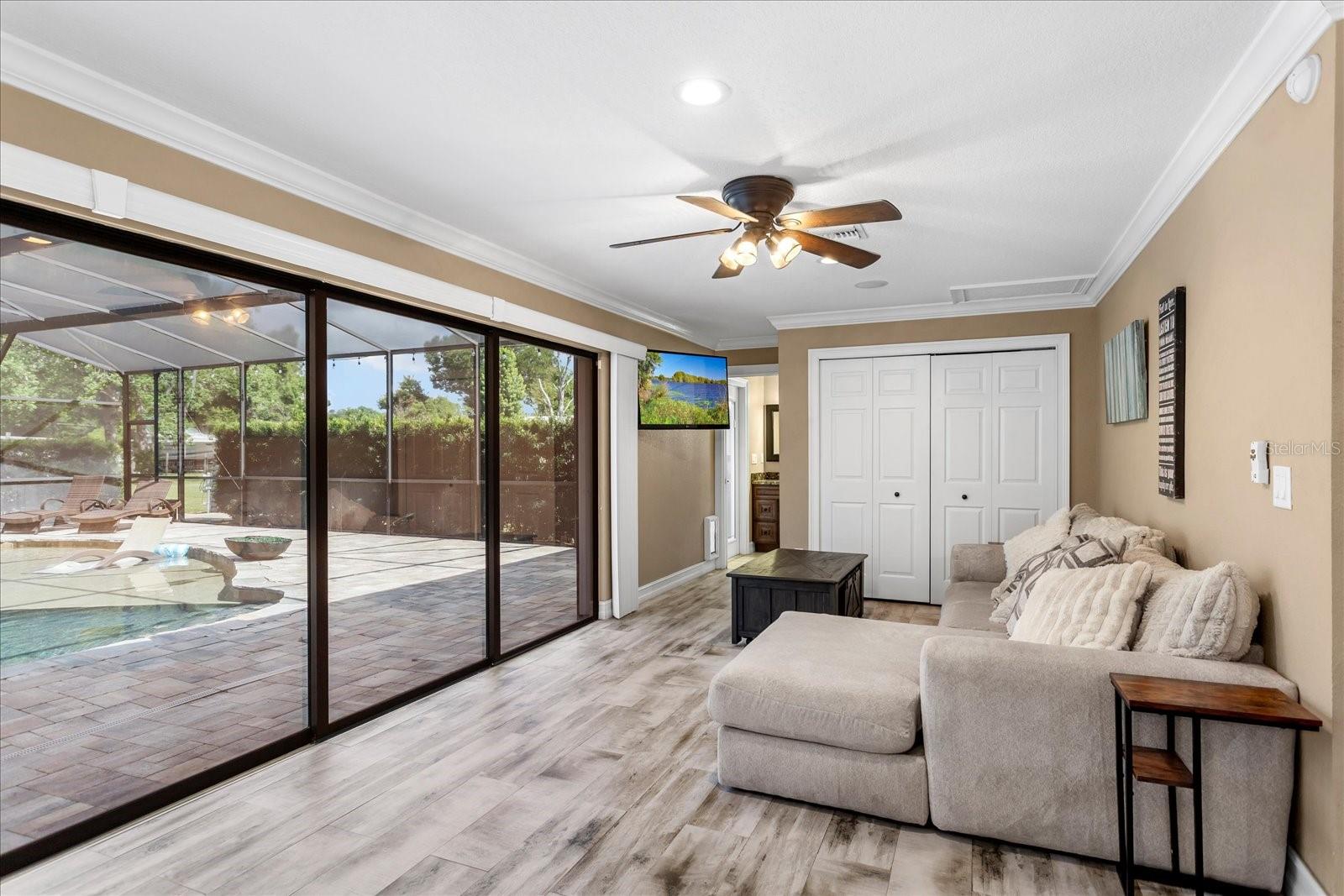 MCNEILS ORANGE VILLA - Residential