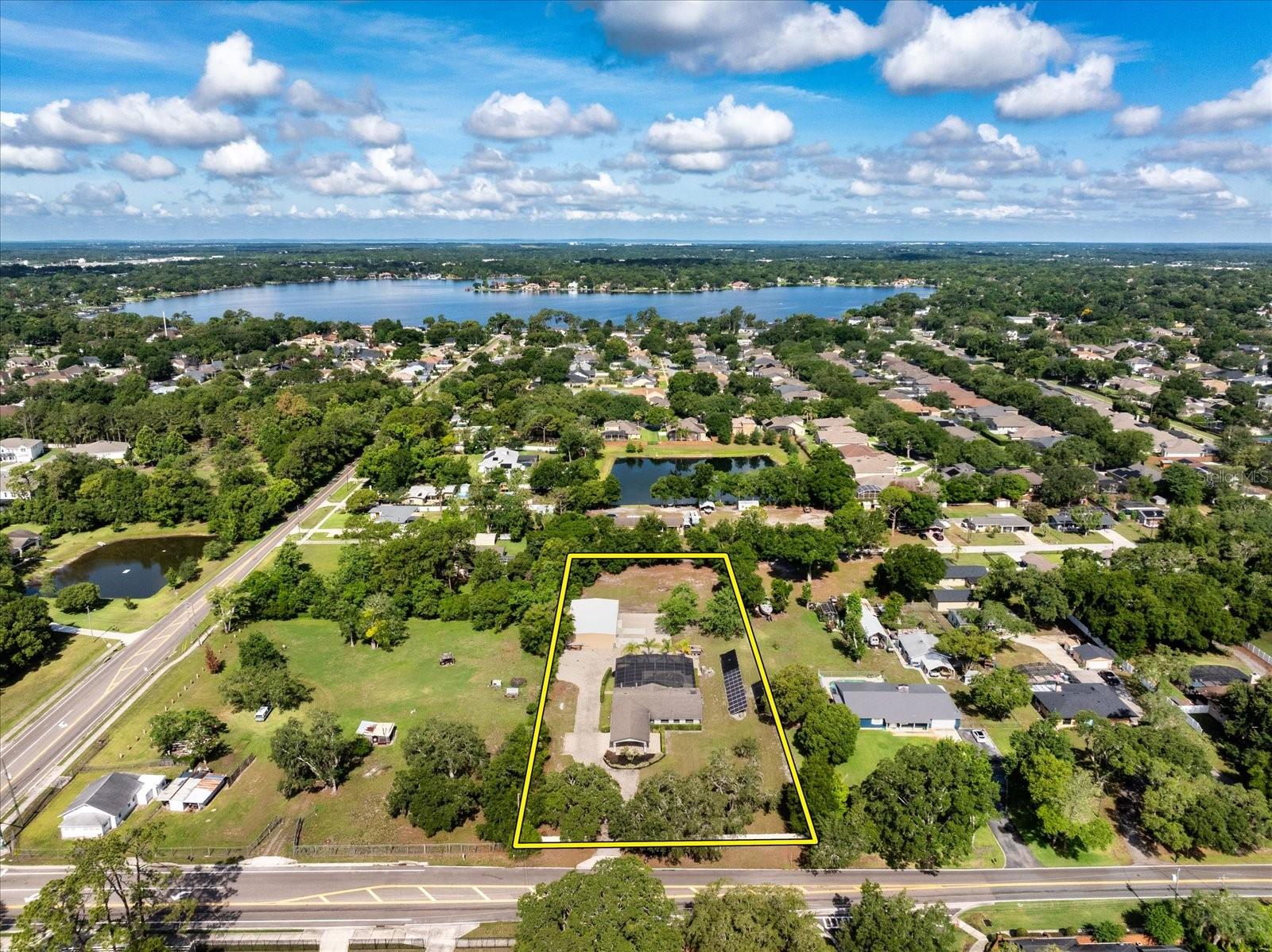 MCNEILS ORANGE VILLA - Residential