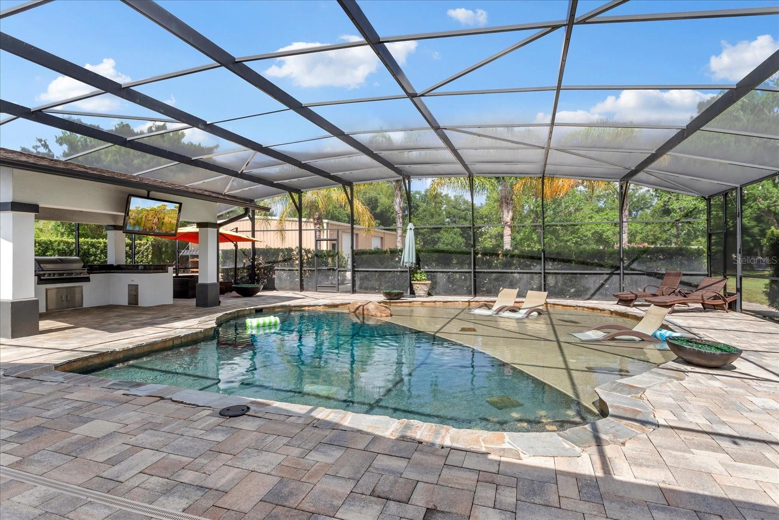 MCNEILS ORANGE VILLA - Residential