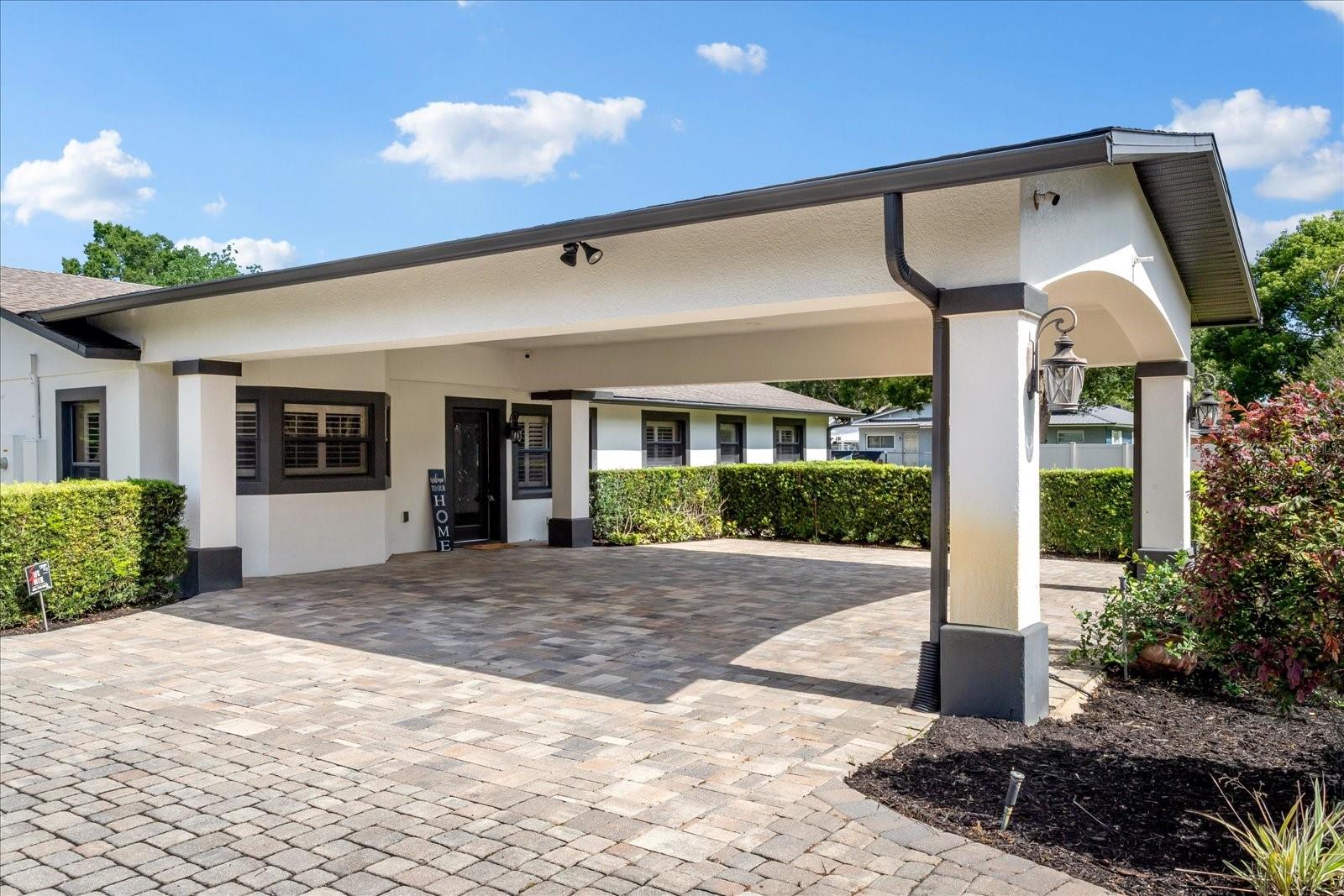 MCNEILS ORANGE VILLA - Residential