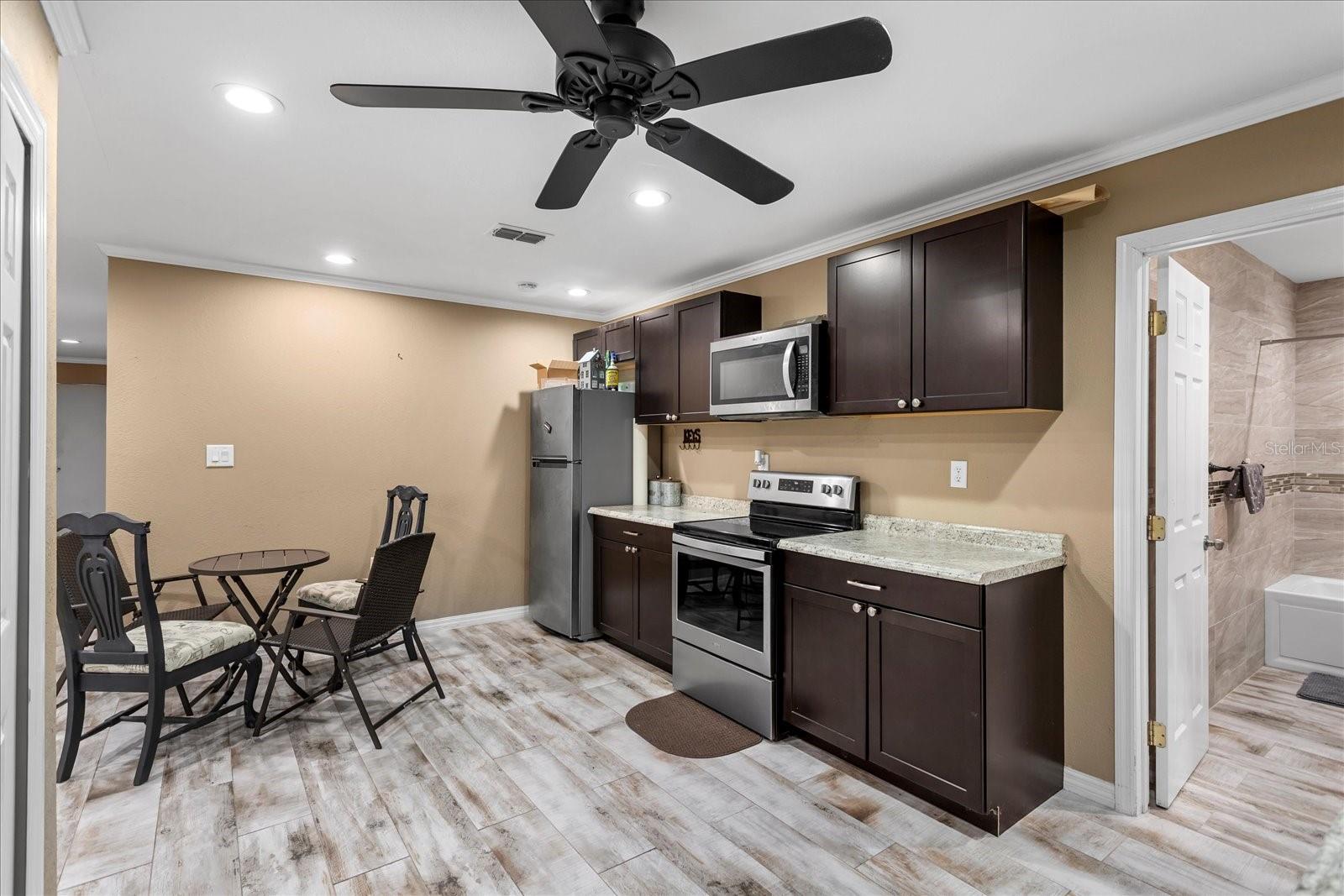 MCNEILS ORANGE VILLA - Residential