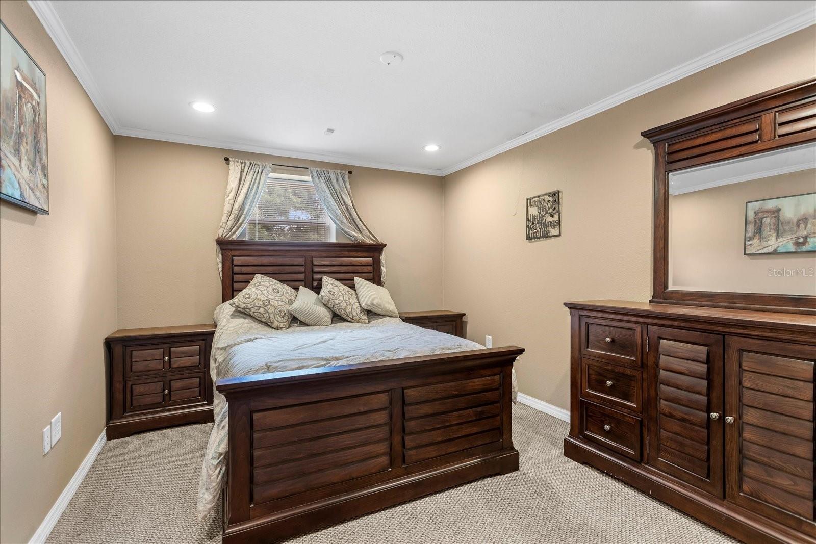 MCNEILS ORANGE VILLA - Residential