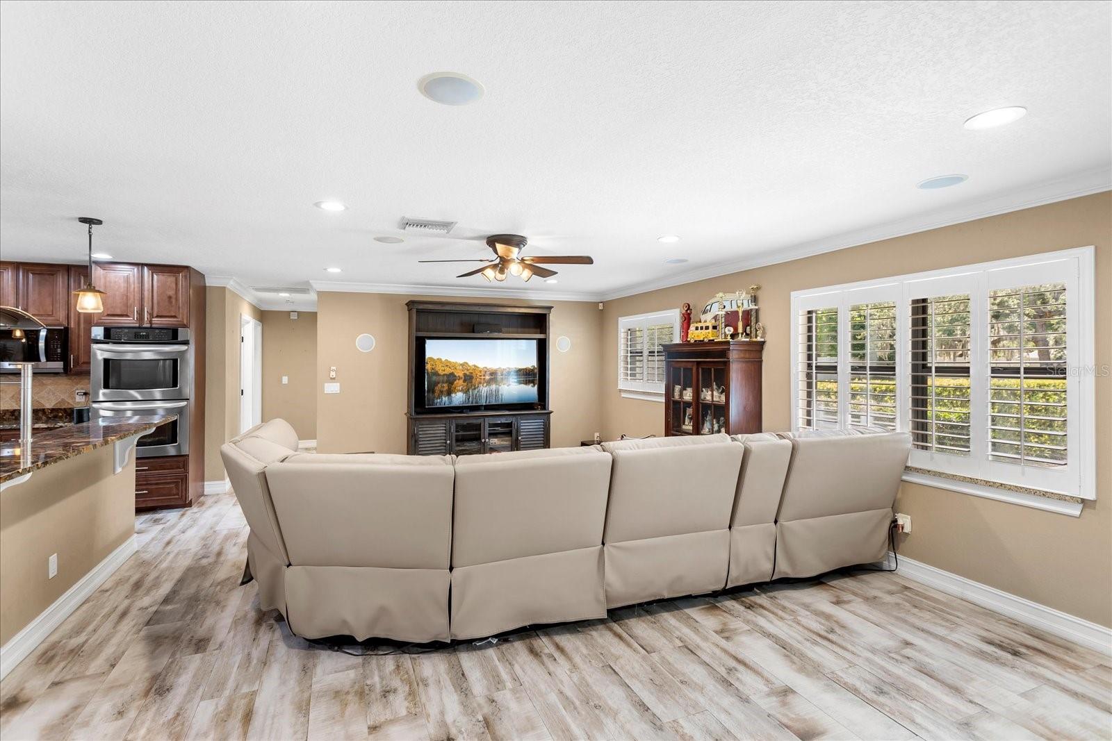 MCNEILS ORANGE VILLA - Residential