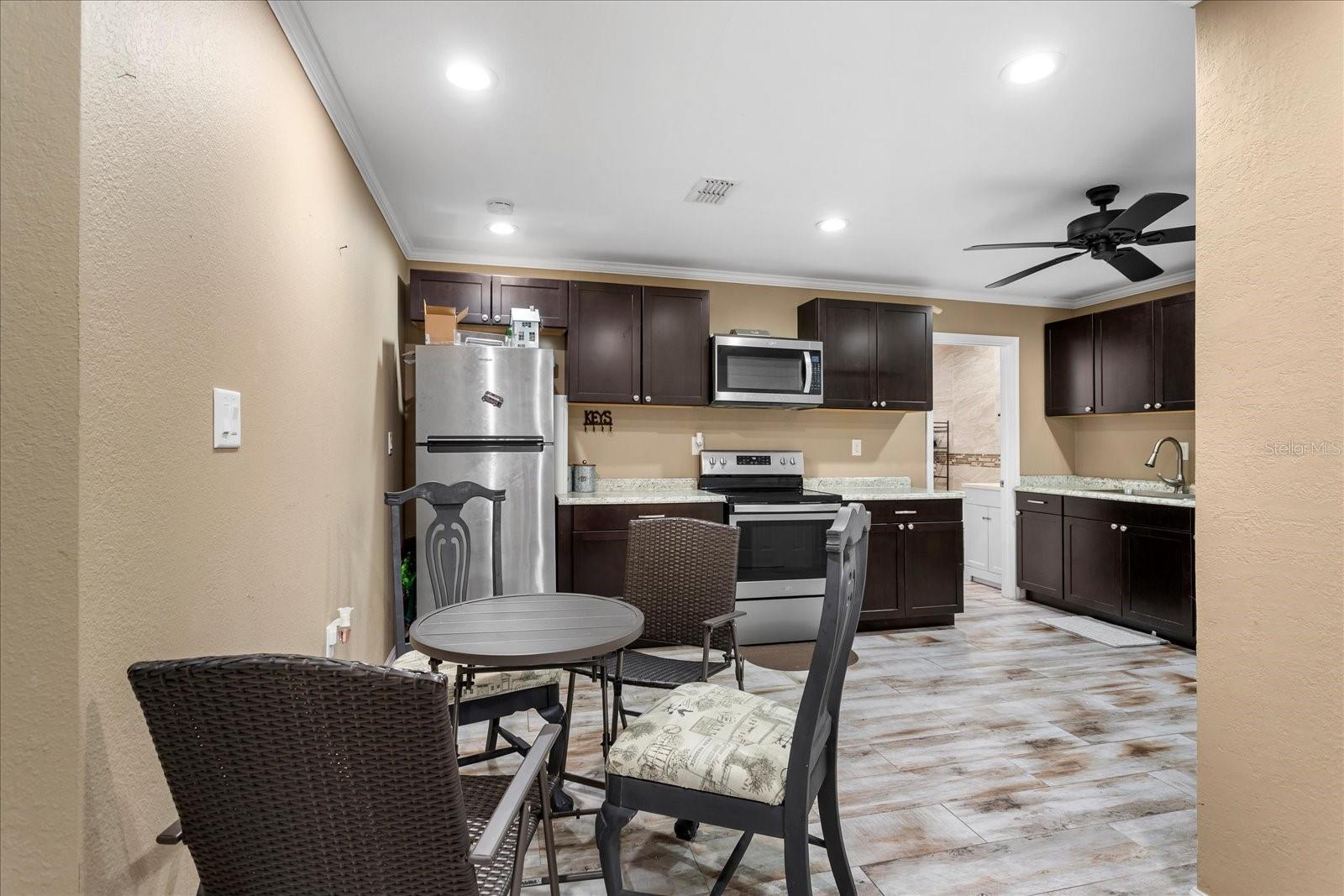 MCNEILS ORANGE VILLA - Residential