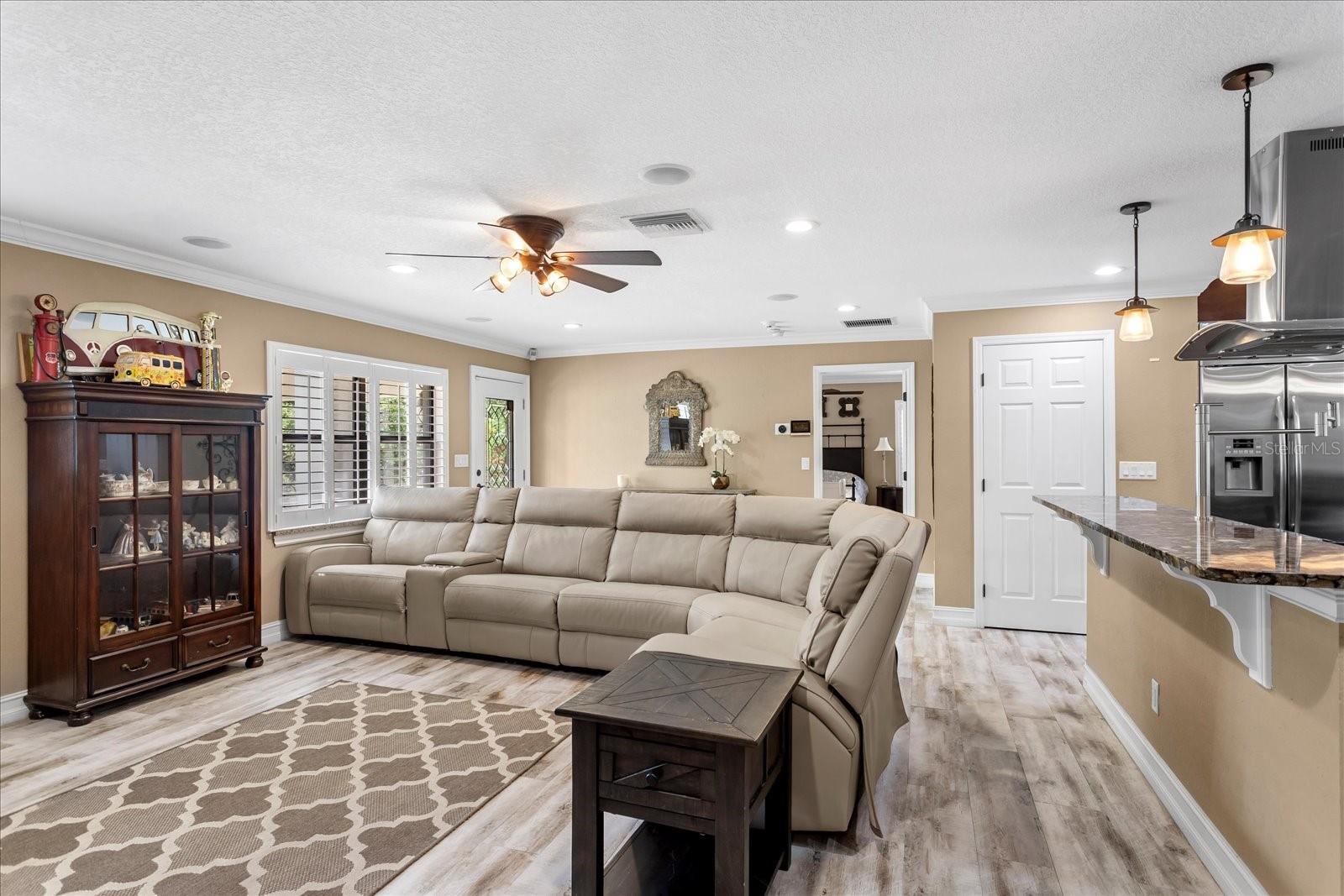 MCNEILS ORANGE VILLA - Residential