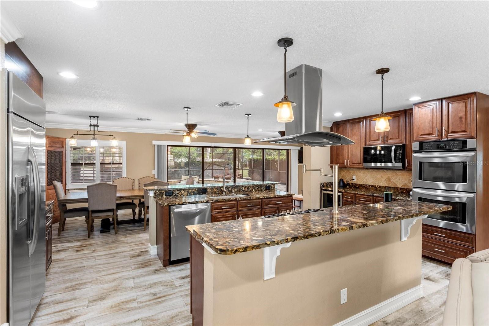 MCNEILS ORANGE VILLA - Residential