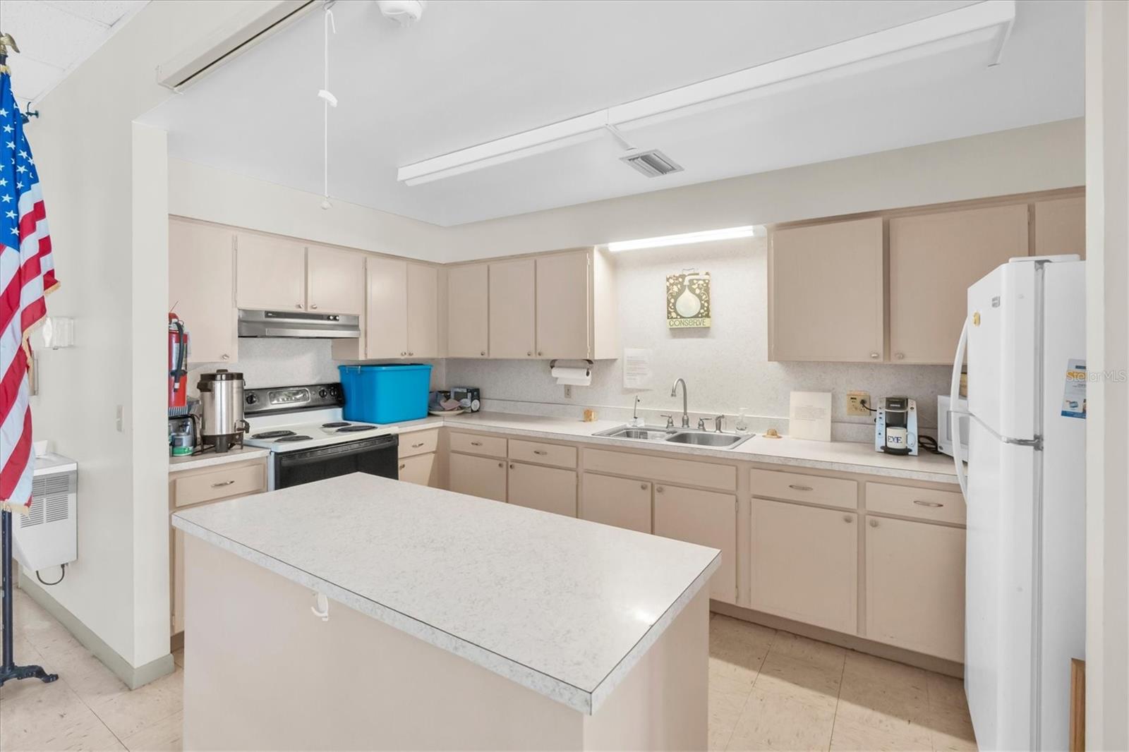 VENDOME VILLAGE - Residential