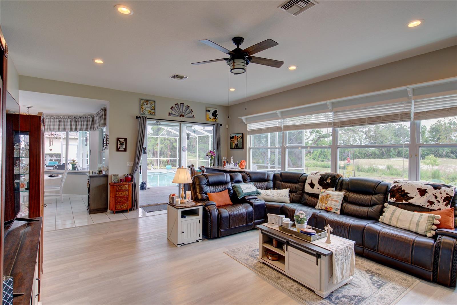 LAKE BERNADETTE - Residential