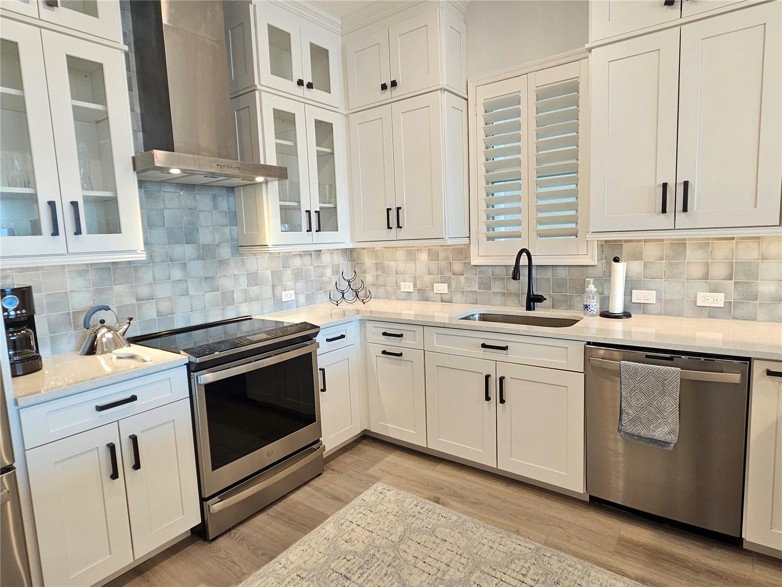 PORTO VISTA C - Residential Lease