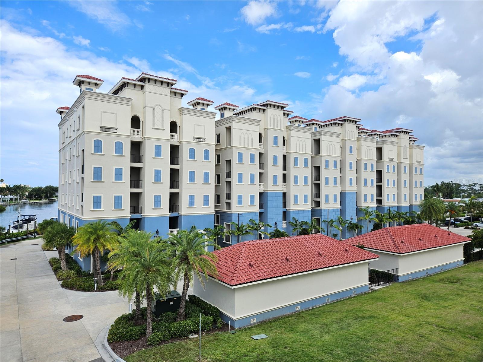 PORTO VISTA C - Residential Lease